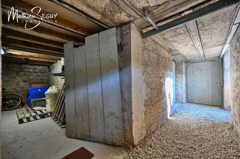 Maison de village avec extérieur à SAIN BEL (69) - photo 19