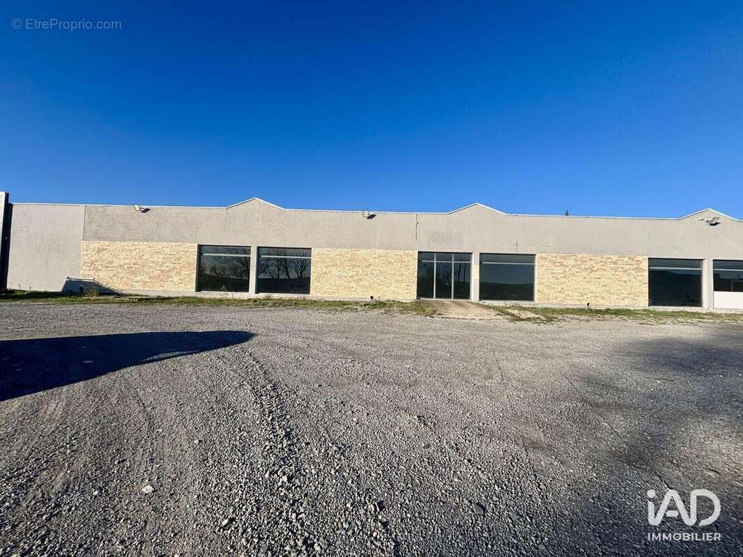 Photo 4 - Commerce à LACHAPELLE-SOUS-AUBENAS