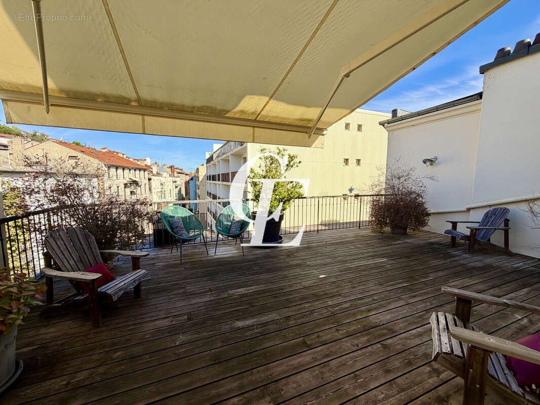 Appartement à SAINT-ETIENNE