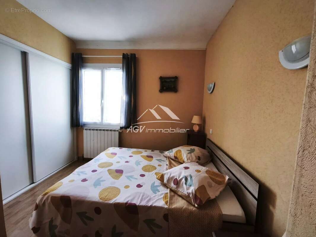 Maison à ALLEGRE-LES-FUMADES