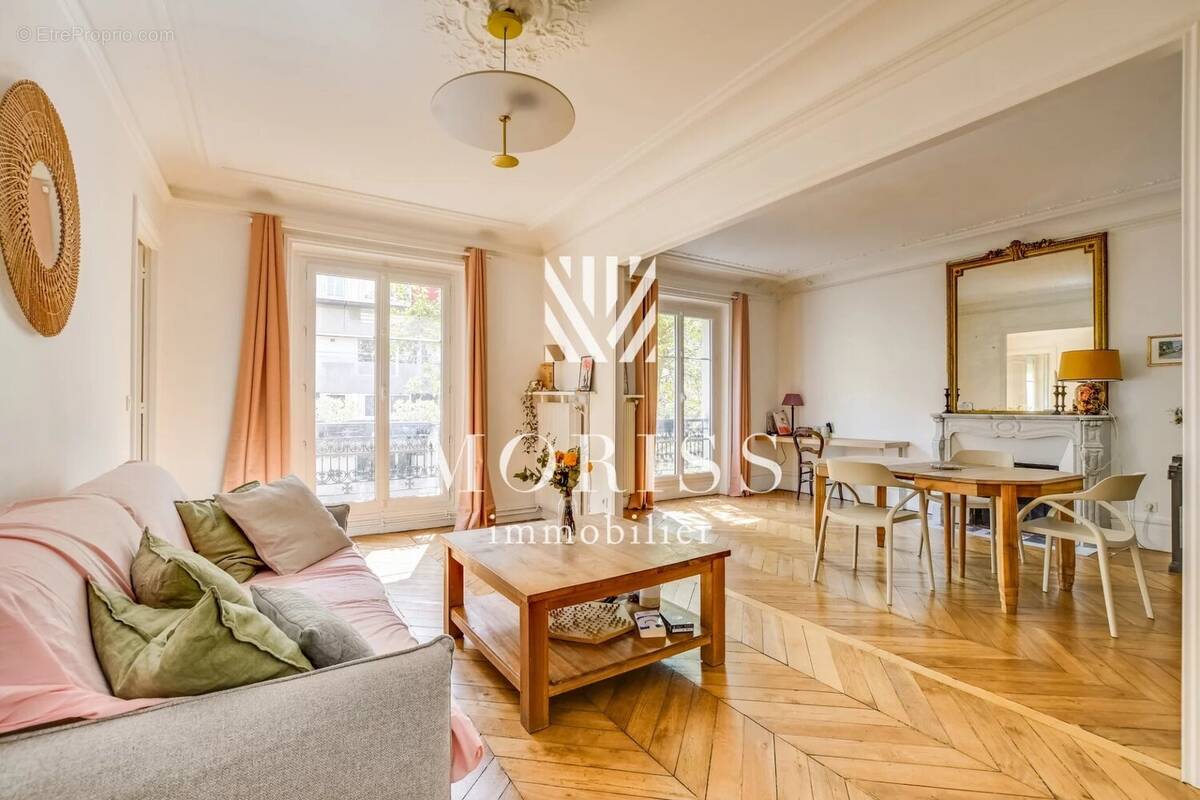 Appartement à PARIS-12E