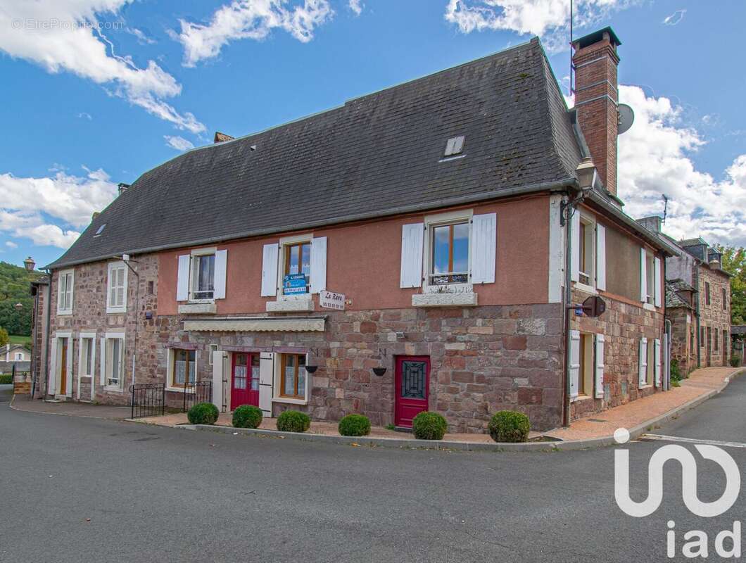 Maison 172 m² à Villac  - photo 2