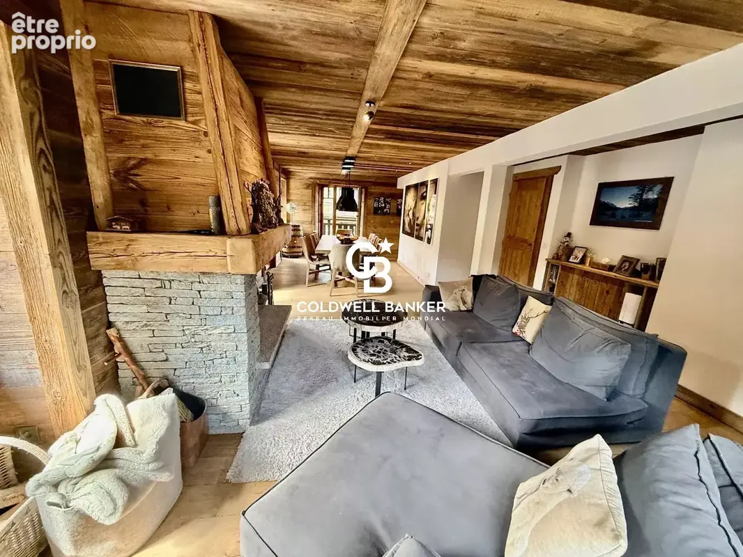 Appartement duplex 131 m2 à vendre à Megève centre village - photo 2