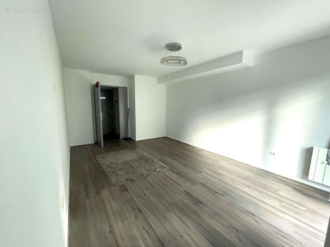 Appartement à LA COURNEUVE