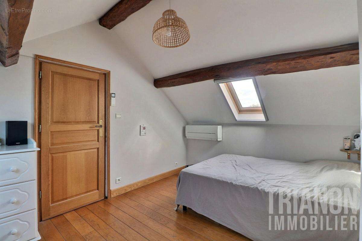 Maison à VERNEUIL-SUR-SEINE