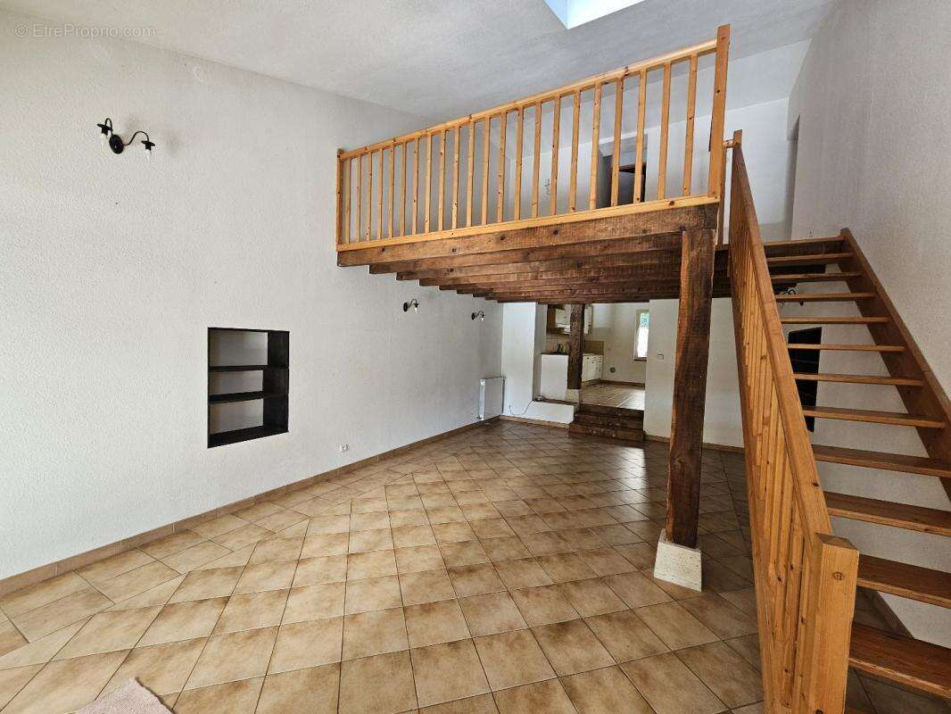 Maison à CASTET-ARROUY