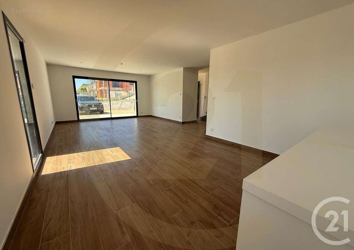 Maison à BOURGOIN-JALLIEU