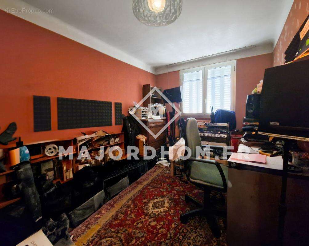 Appartement à MARSEILLE-9E