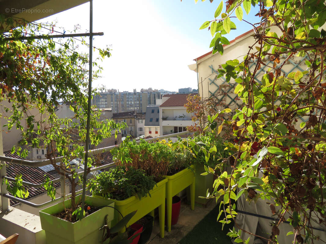 Appartement à MARSEILLE-6E