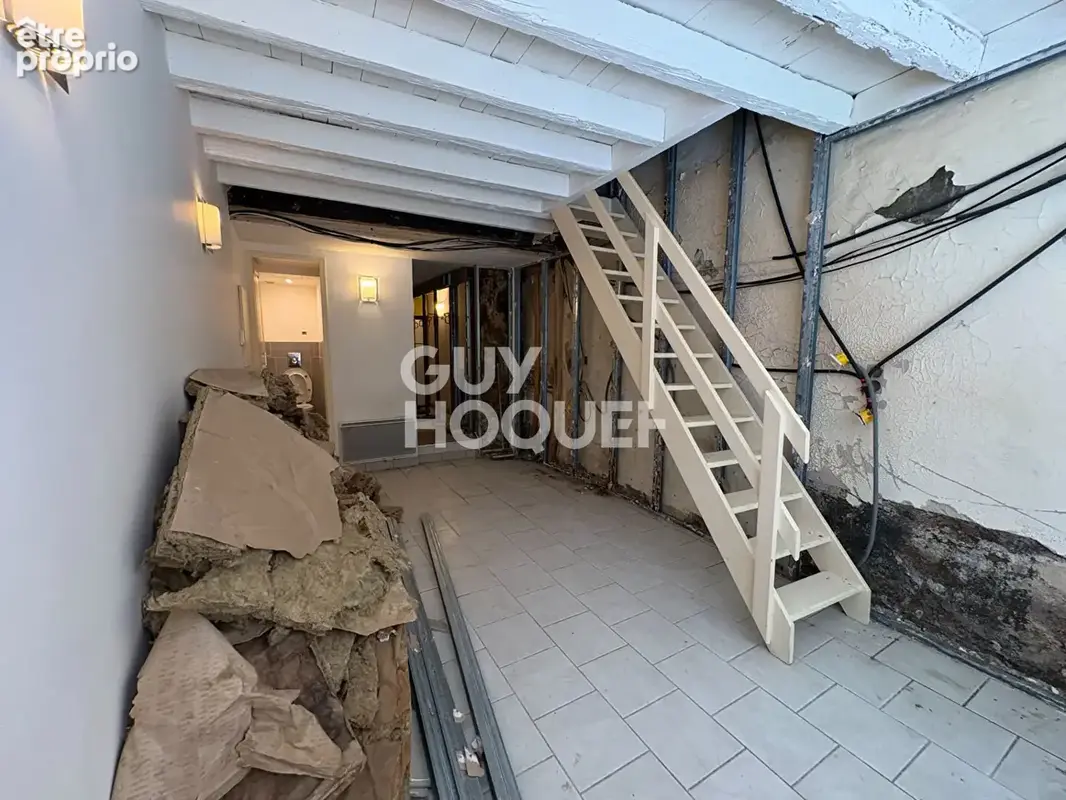 A vendre 3 pièces de 59 m² à Lyon 5 - Vieux Lyon. - photo 3