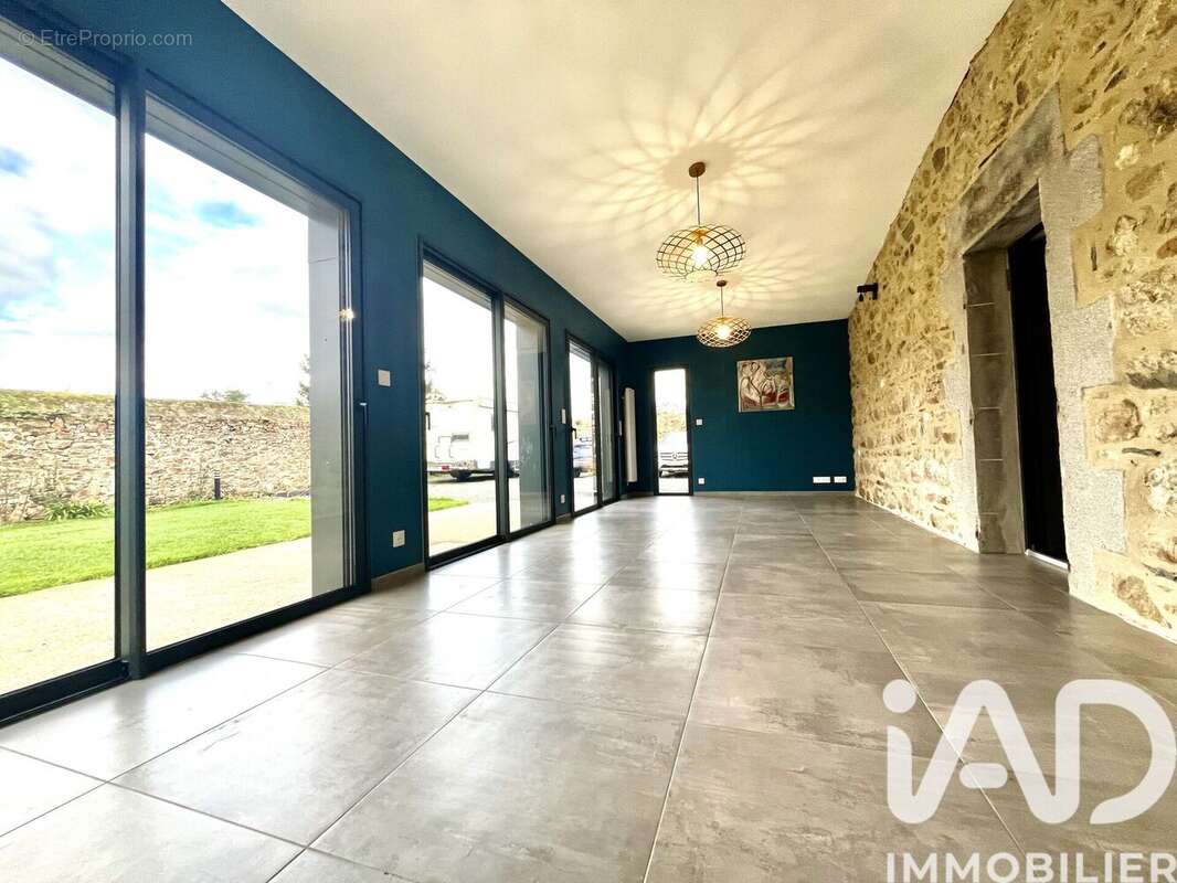 Photo 2 - Maison à LANVOLLON