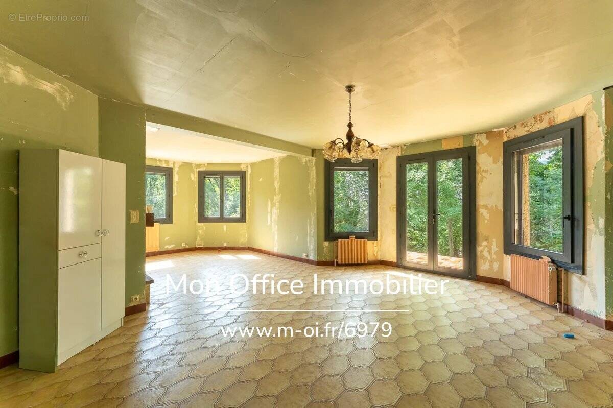 Référence : 6979-MBE - Maison 230m² à rénover - proche du centre ville - photo 1