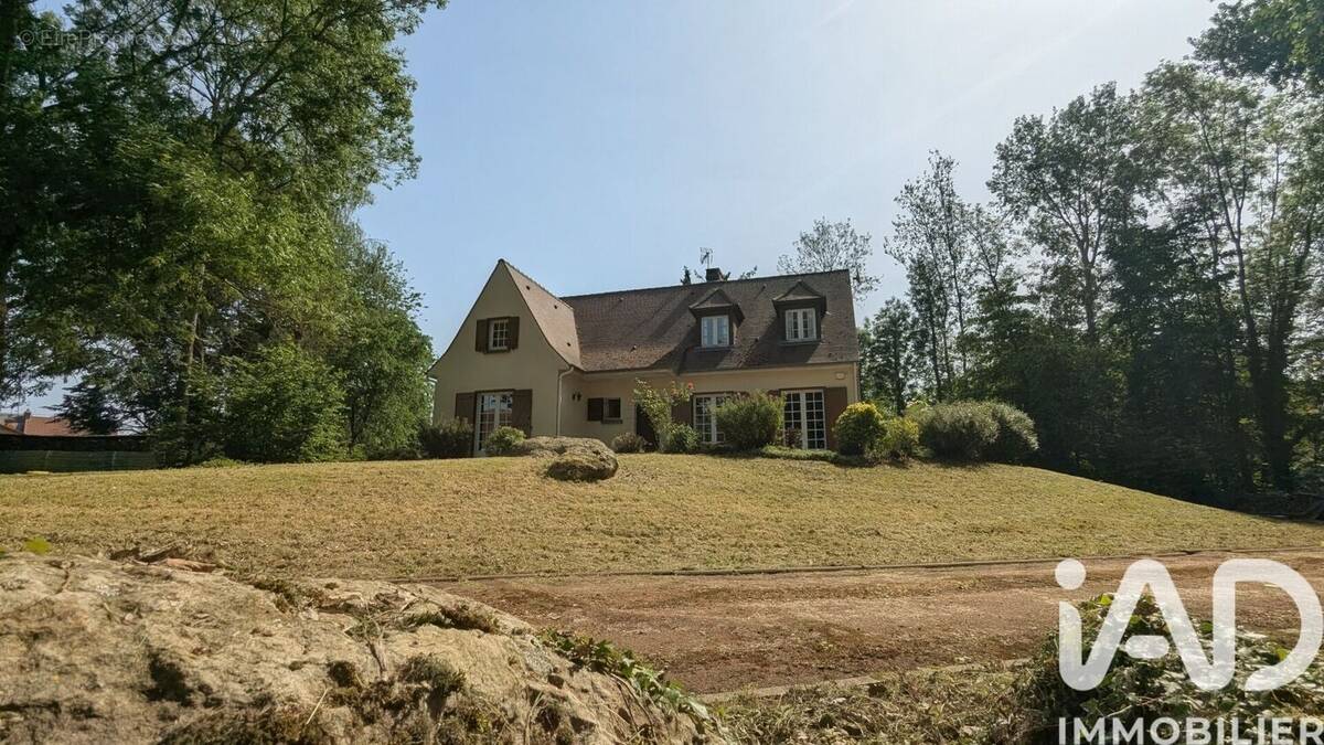 Photo 1 - Maison à SAINT-GOBAIN