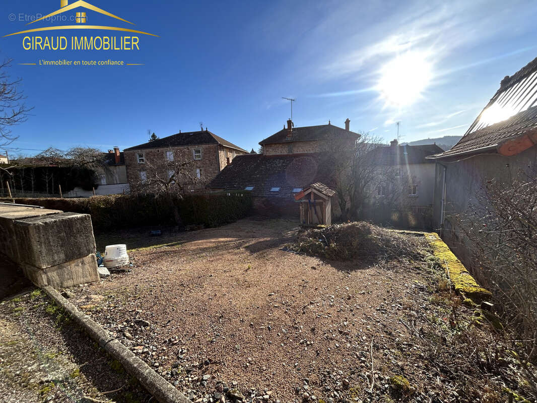 Appartement à CUINZIER