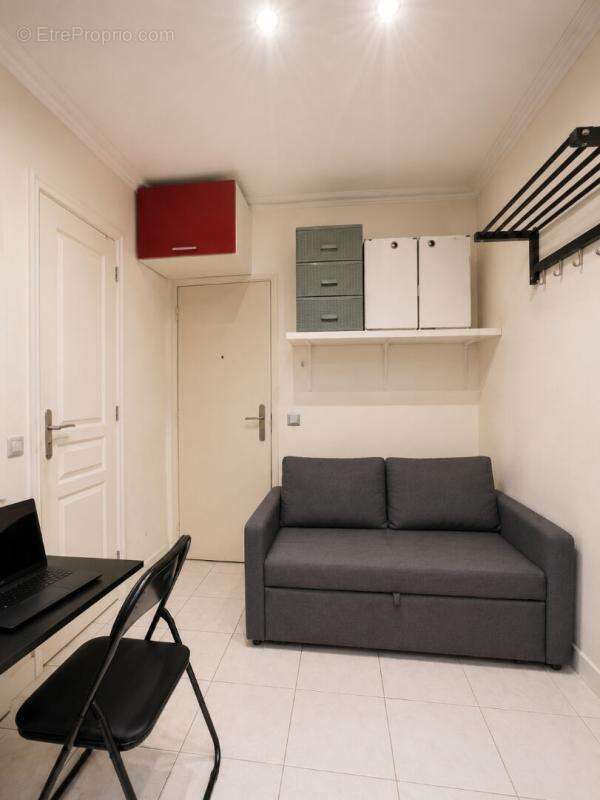 Montmartre  - abbesses - studette au calme sur cour - adresse rare - photo 8