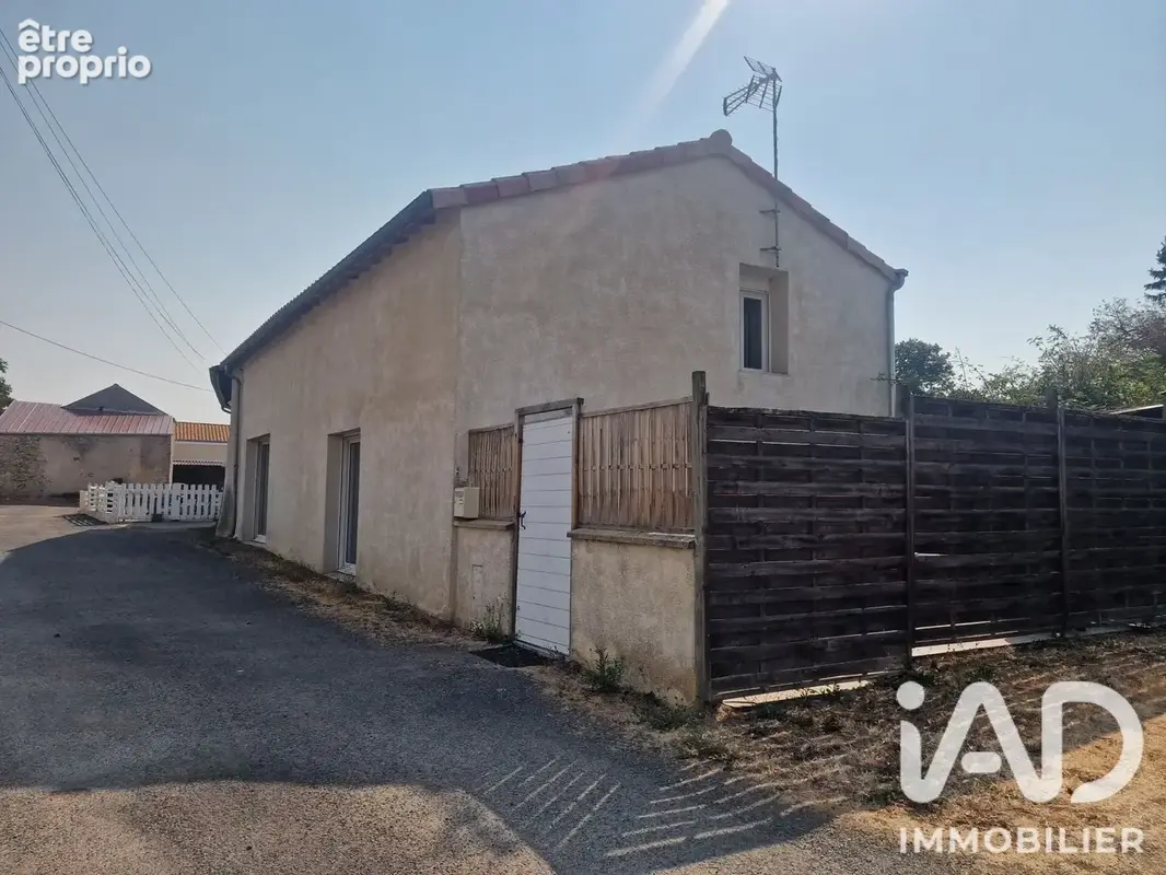 Photo 1 - Maison à MAUZE-THOUARSAIS