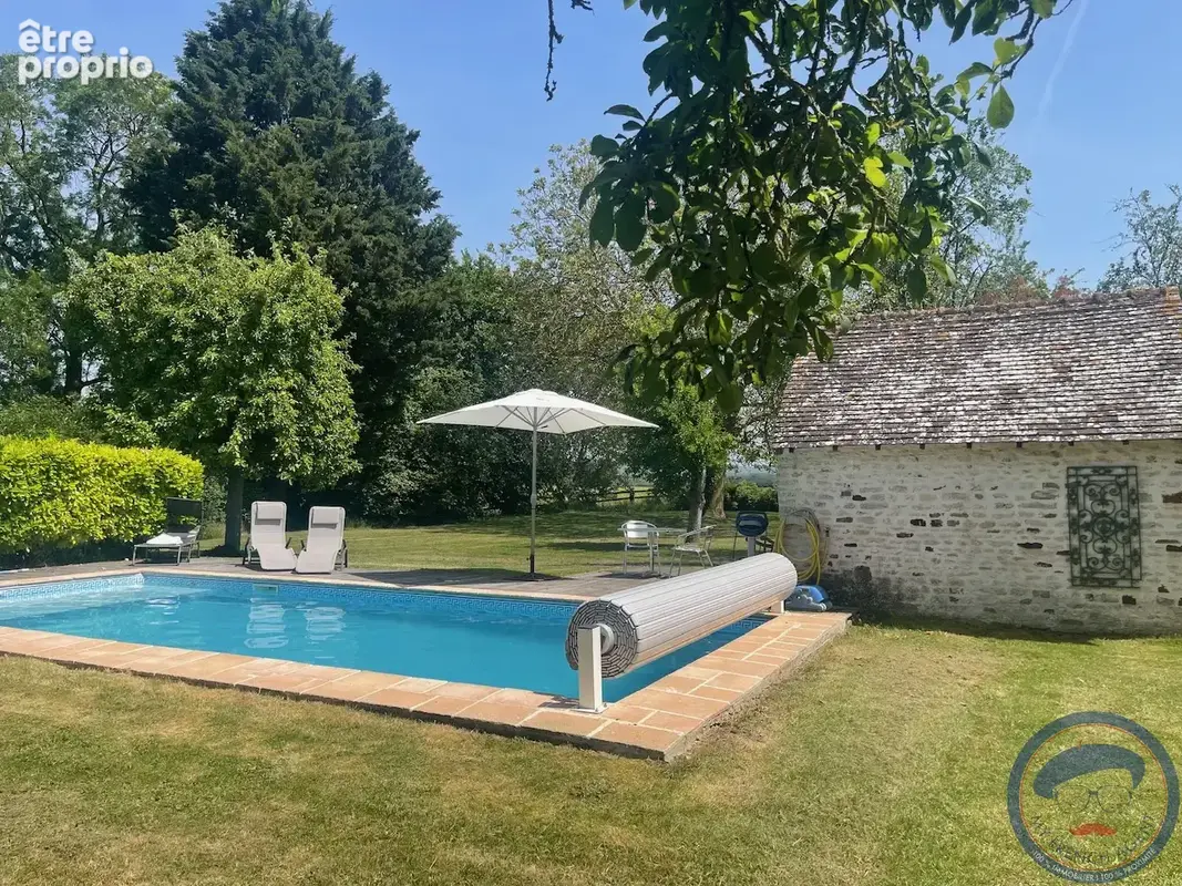 Maison en pierre de 189 M2, un Hangar de 600 m2 ,piscine, sauna au prix de 388 500 FAI. - photo 13