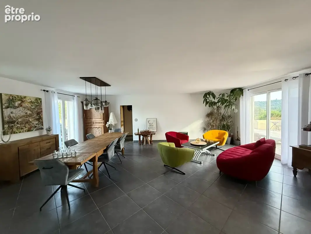 Maison avec piscine, vue exceptionnelle et terrain constructible - photo 7