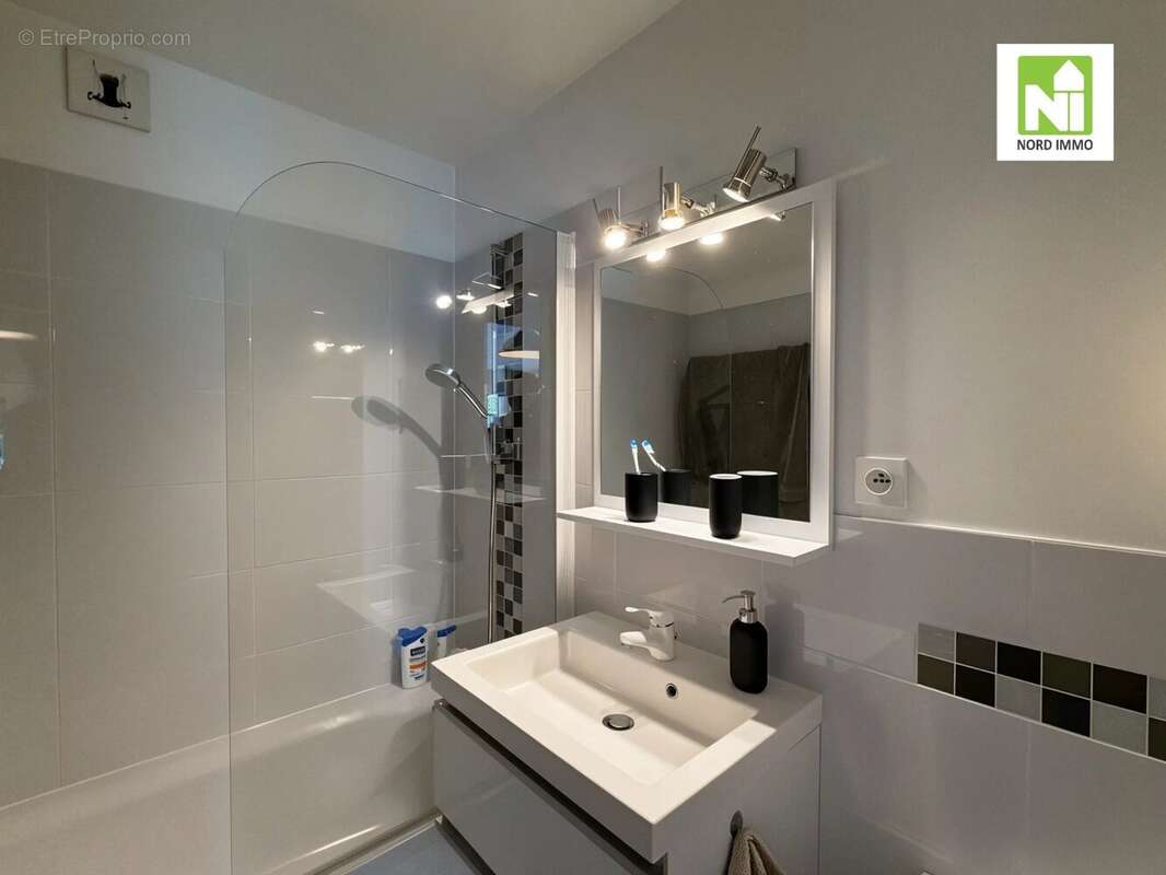 Appartement à LA MADELEINE