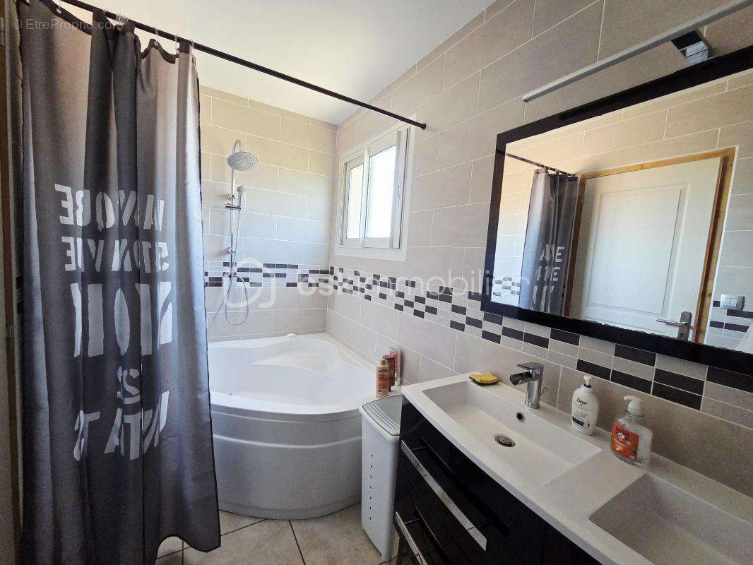 Superbe propriété T6 avec piscine, prestations haut de gamme - photo 14