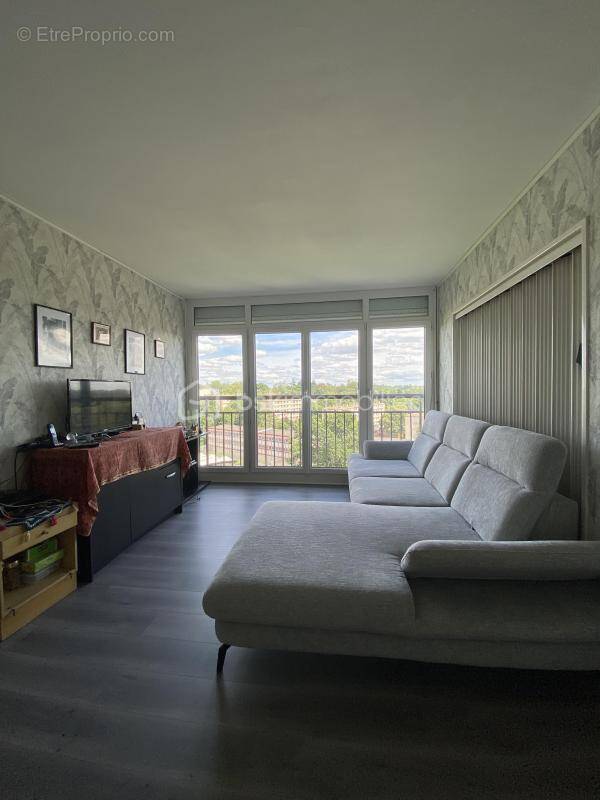 Appartement à SAVIGNY-SUR-ORGE