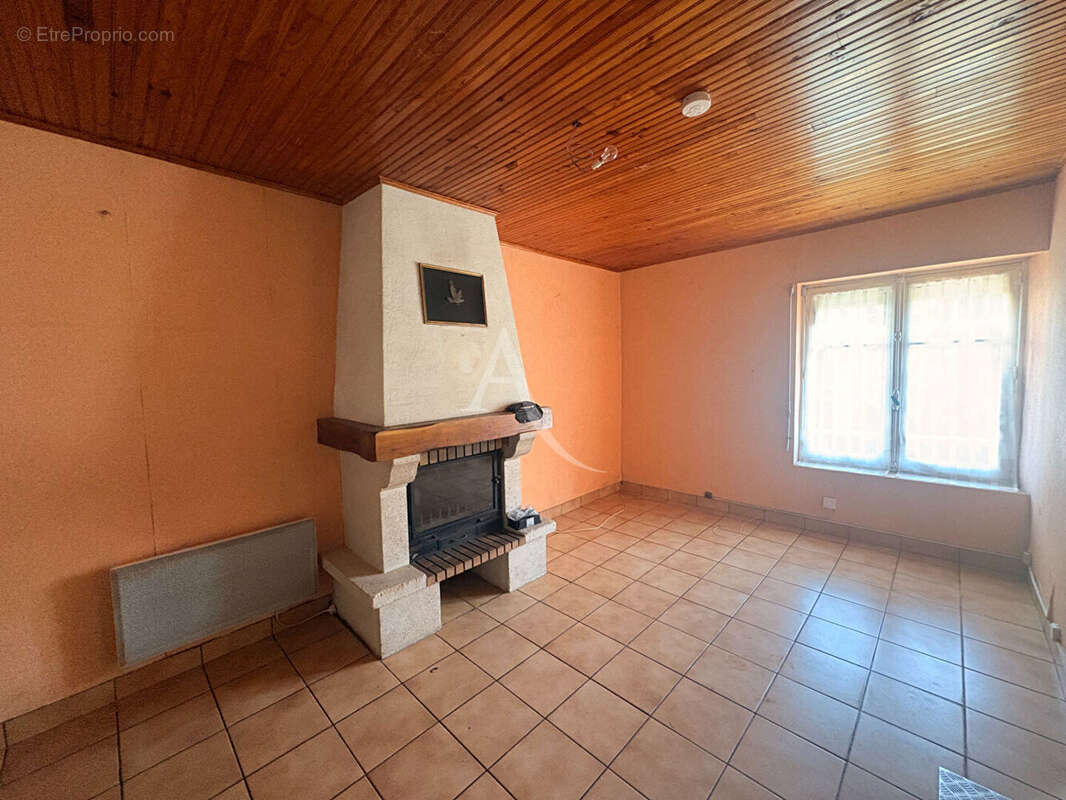 Maison à SAINT-JOACHIM