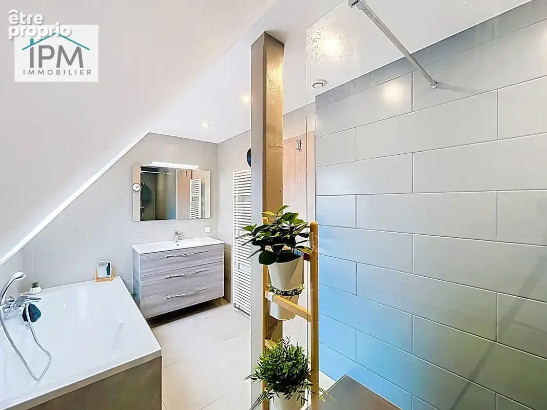 Maison familiale avec piscine, jardin et sous-sol complet à Ergersheim - acheter - IPM immobilier - photo 11