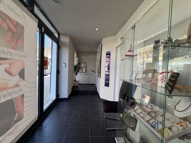 Commerce à SALON-DE-PROVENCE