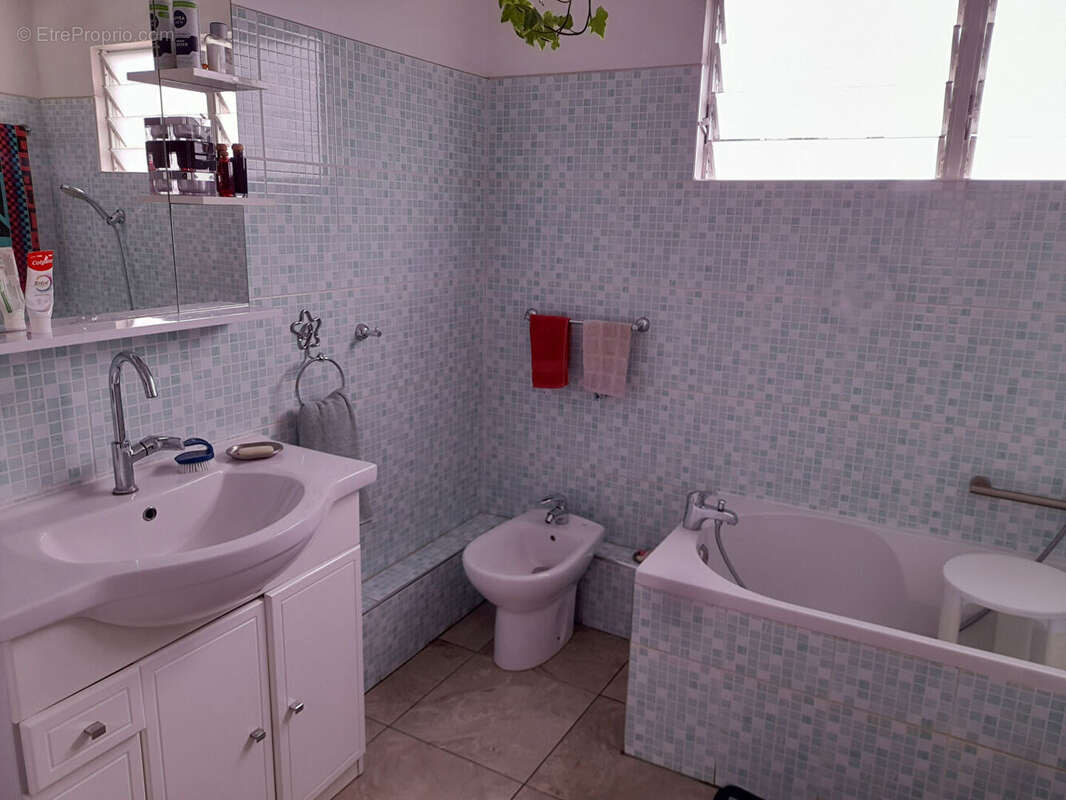 Appartement à SAINT-DENIS