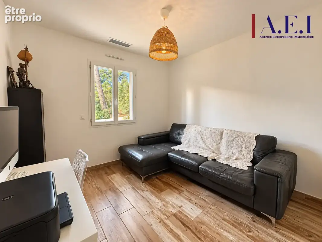 Le Brusc - Maison de plain pied de 2024 - photo 13