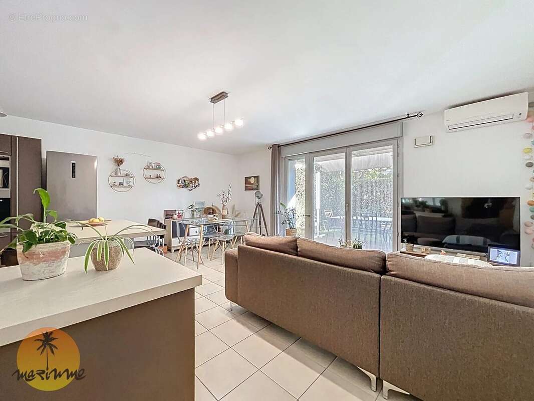 Appartement à SAINT-LAURENT-DU-VAR