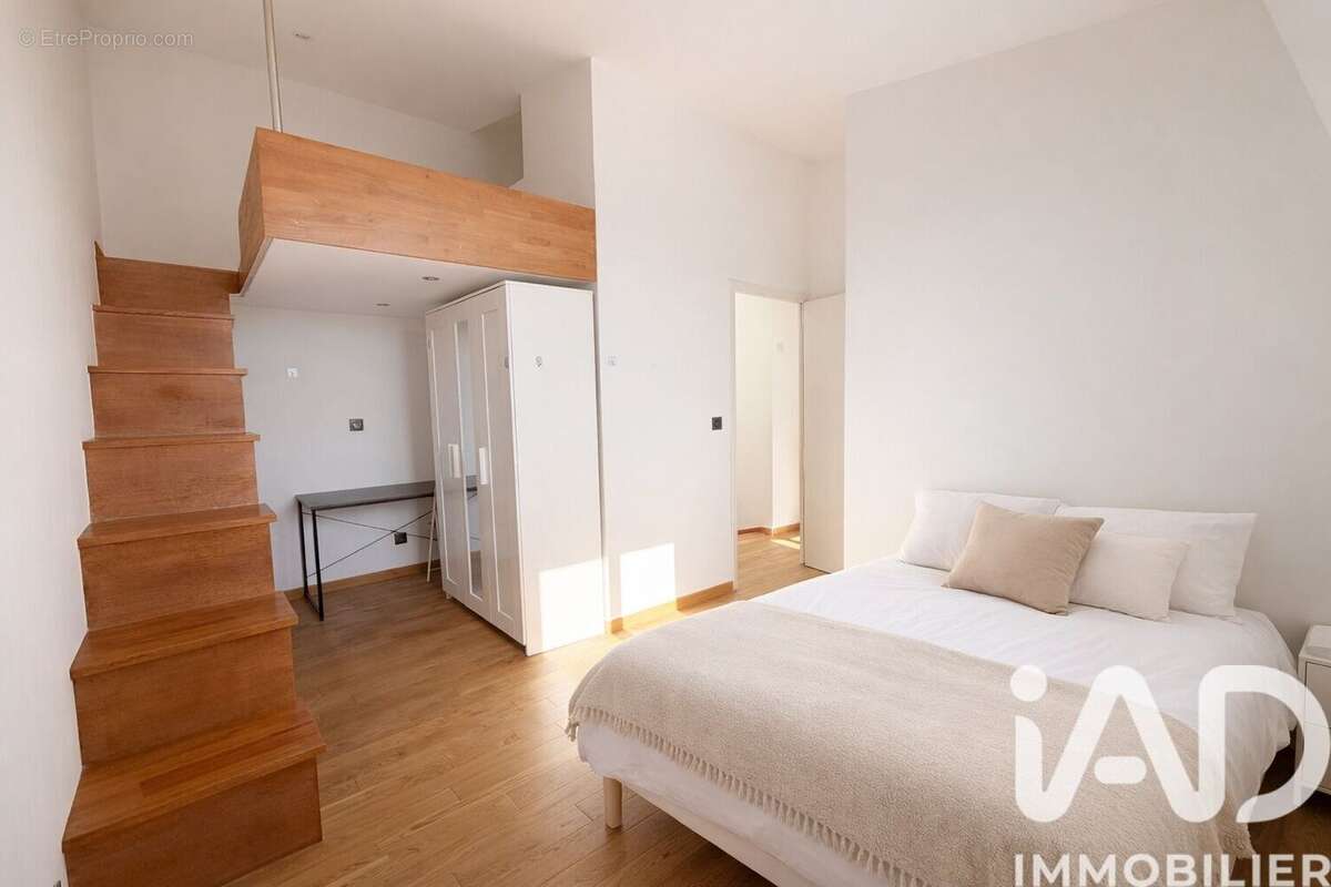 Photo 8 - Appartement à SURESNES