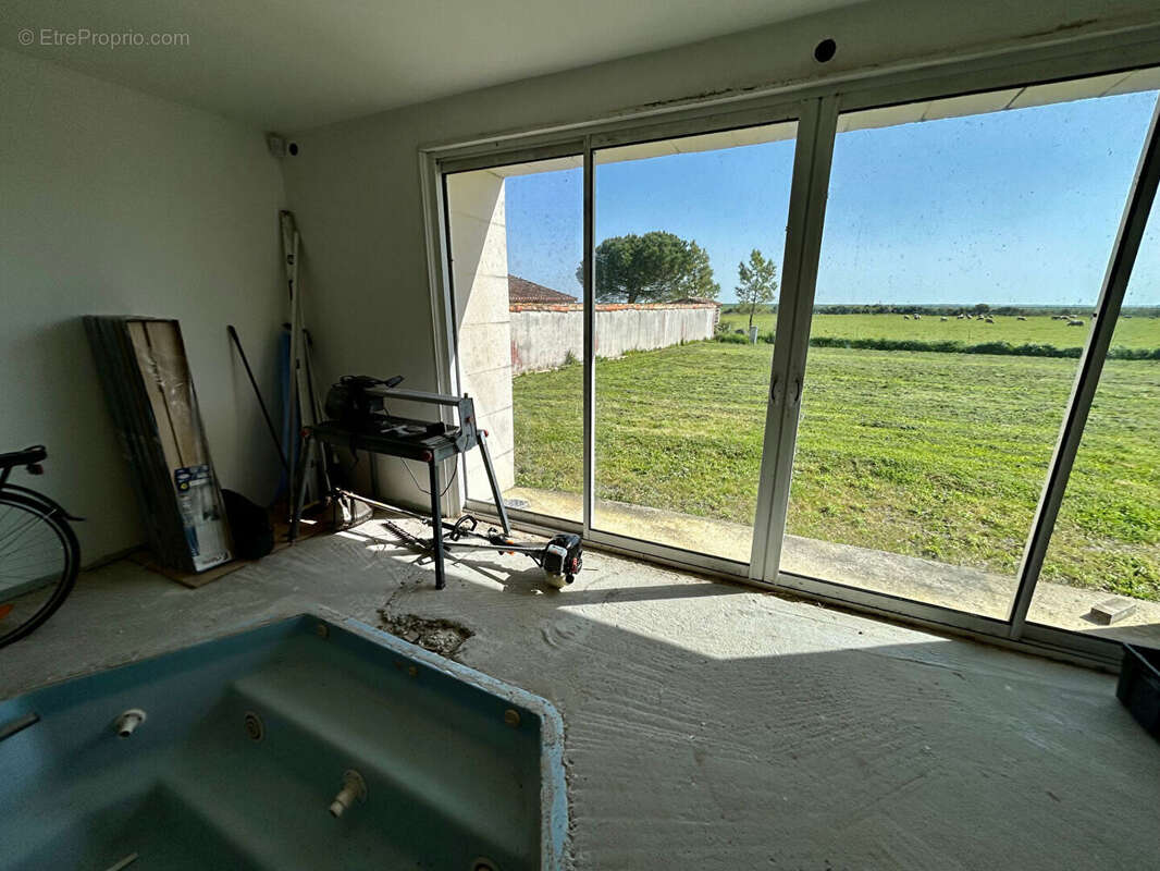 Maison à SAINT-MICHEL-EN-L'HERM