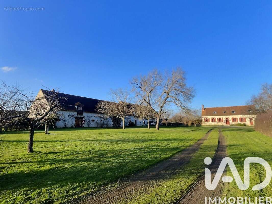 Maison 754 m² à Audes  - photo 2
