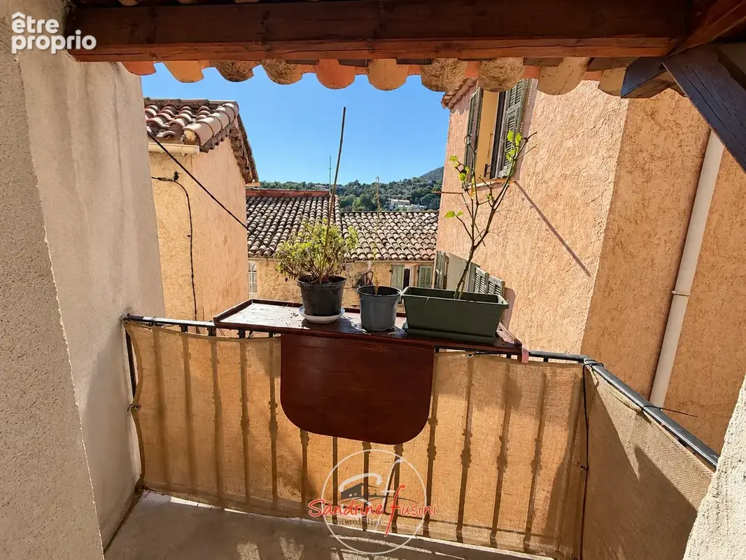 Village de Gattières -  STUDIO AVEC CAVE - photo 2