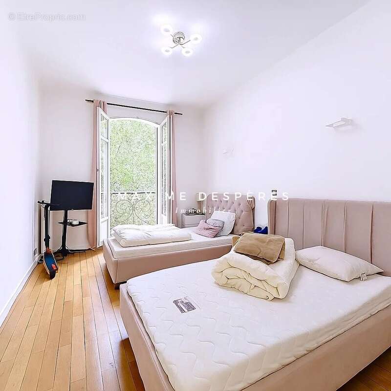 Neuilly - Pont de Neuilly - Appartement familial - photo 6
