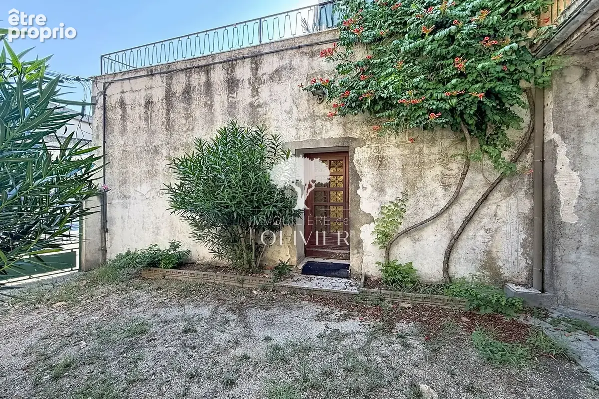 Maison 4 pièces 300 m² à vendre à Apt (84400) - photo 2