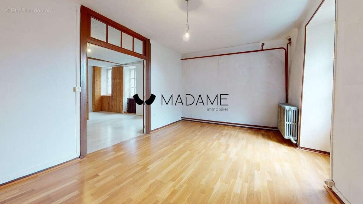 Chambre 2 - Appartement à LA MURE