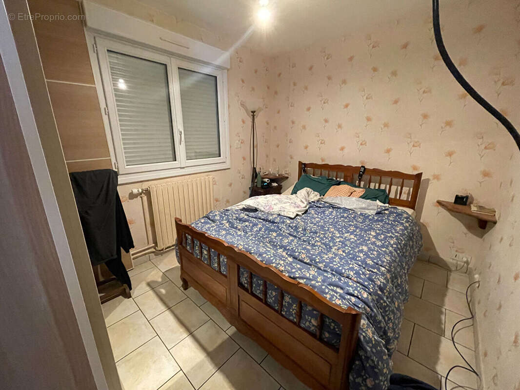Maison à LAVARE