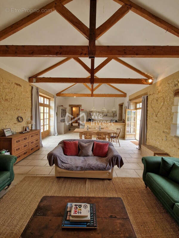 Maison 200 m² à Puy-L'eveque  - photo 3