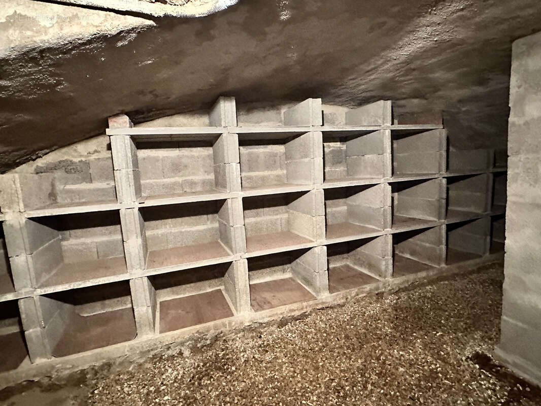 Maison à COULANS-SUR-GEE