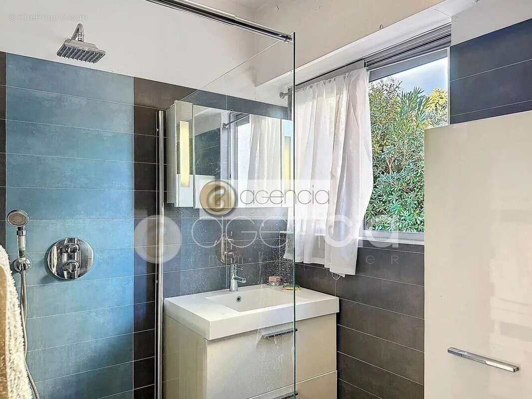 Cannes – Montrose  Spacieuse Villa de 303 m² avec Piscine et Appartement Indépendant - photo 17
