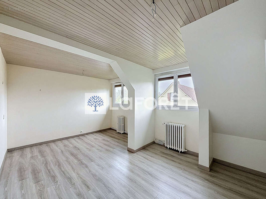 Maison Bois-guillaume 4 pièce(s) 143 m2 - photo 8