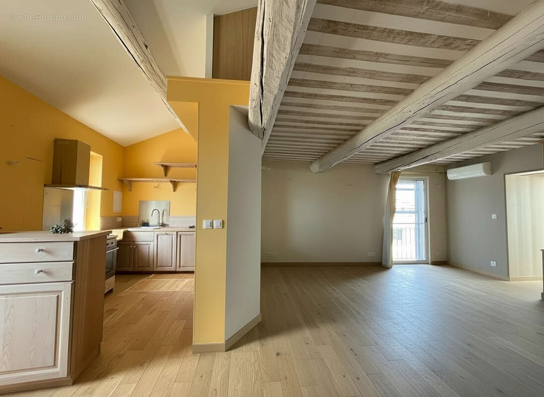 Appartement L Isle Sur La Sorgue 3 pièce(s) 102 m2 - photo 2