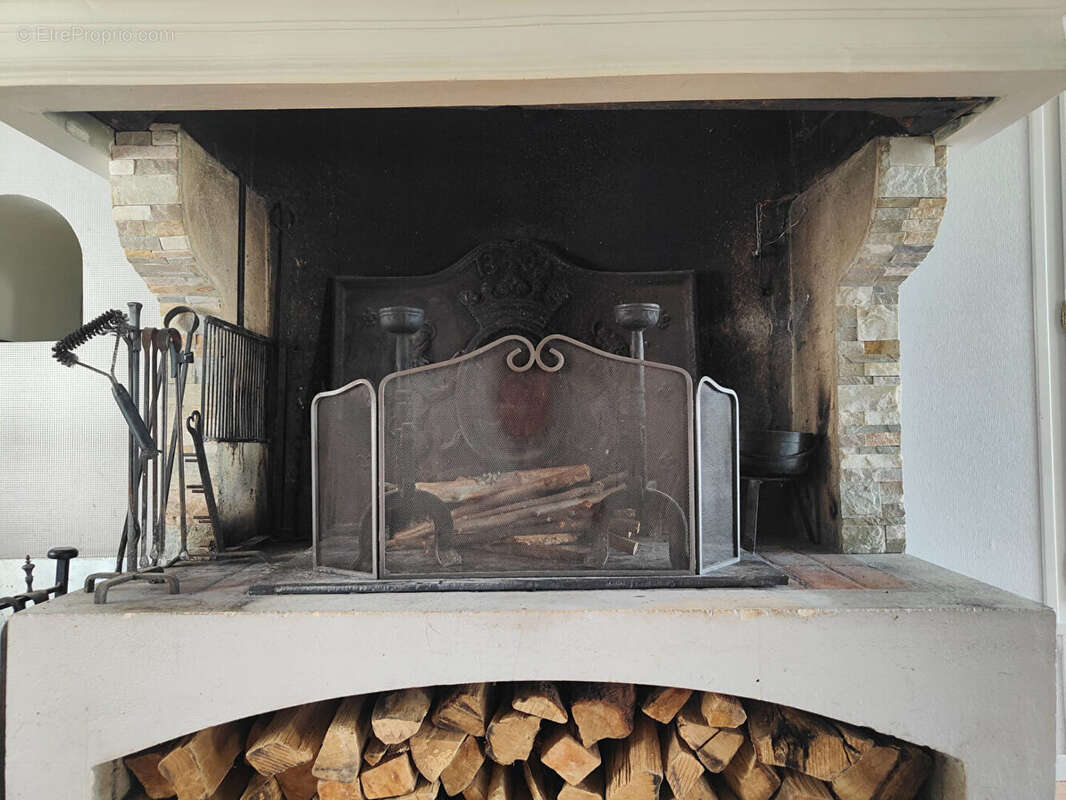 Maison à MONTREUIL-JUIGNE