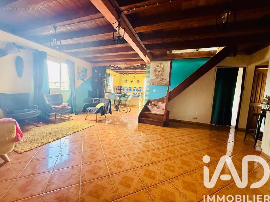 Photo 2 - Maison à SAINT-PIERRE