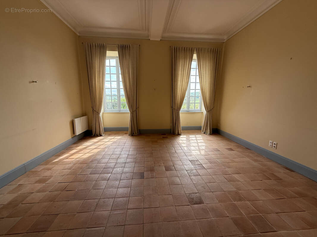 Appartement à BRUGHEAS