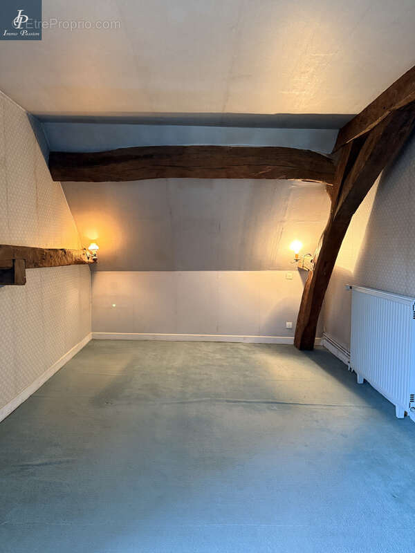 Appartement 6 pièces en duplex, au coeur du village. - photo 7