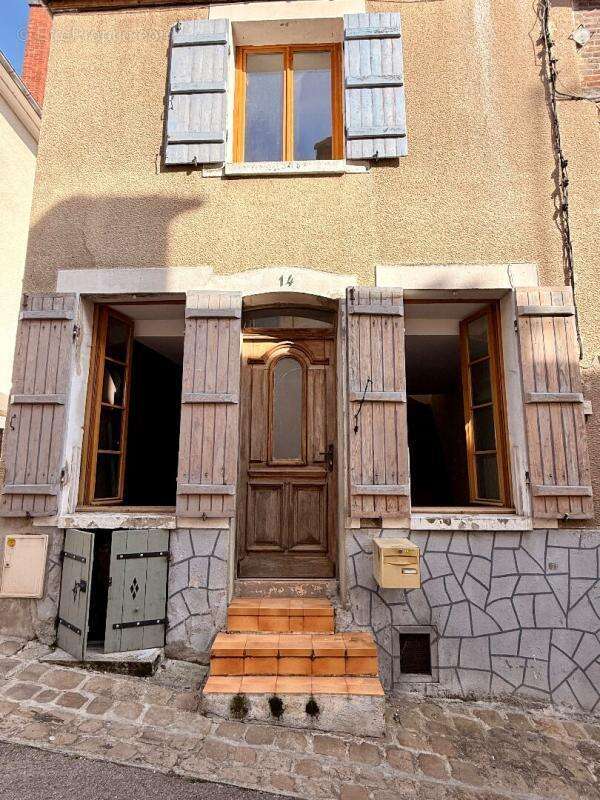 Maison à JOIGNY