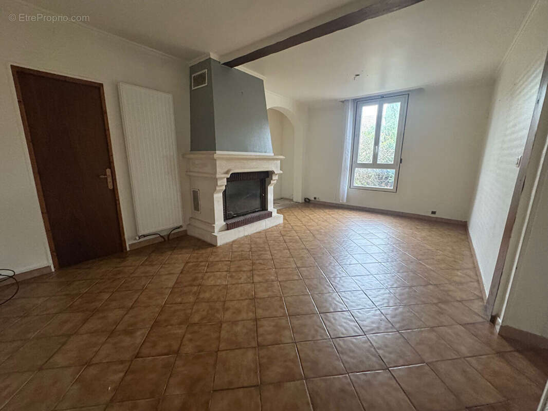 Maison à TREMBLAY-EN-FRANCE